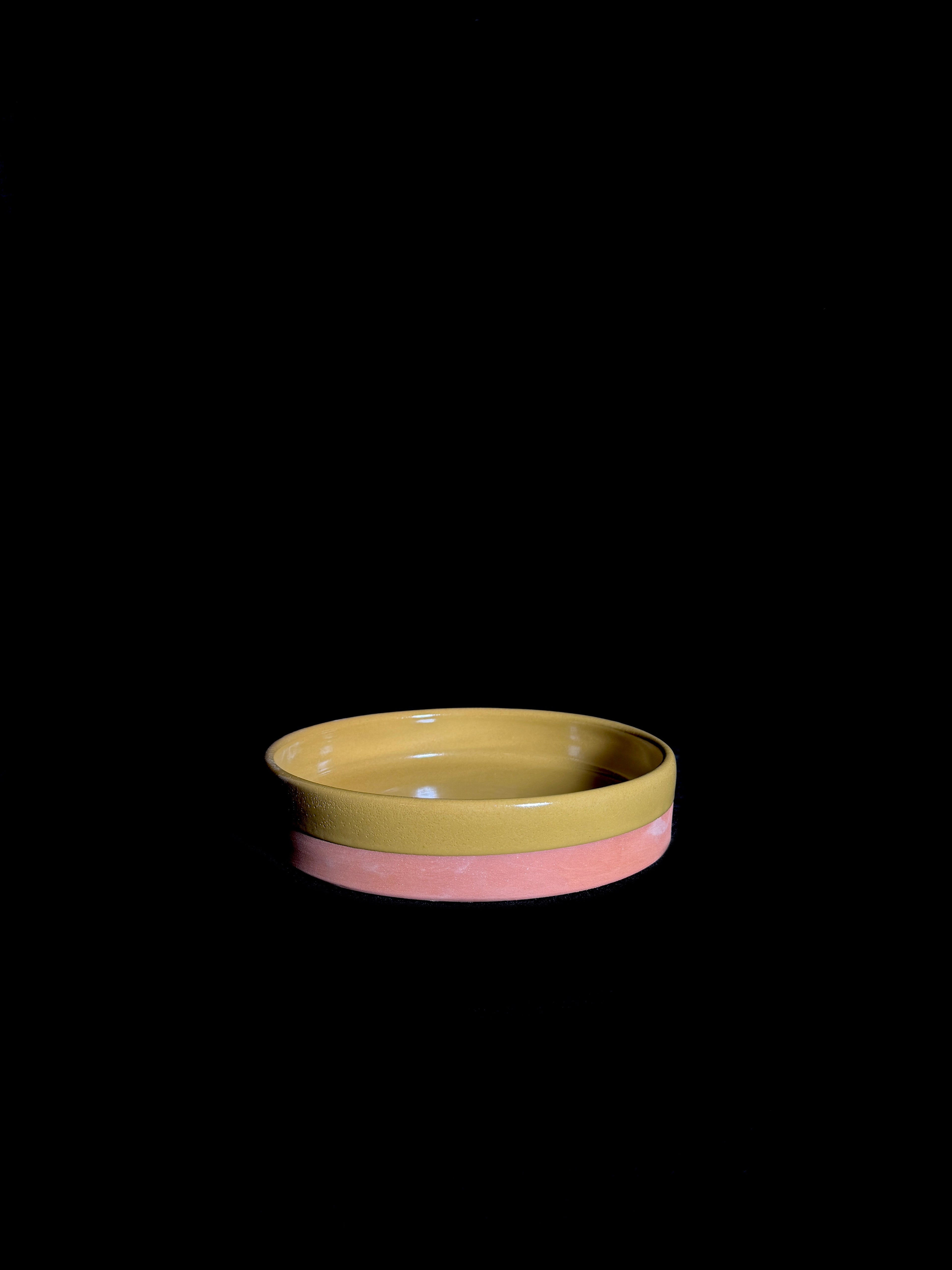 Set d’assiettes texturées – Olive doux & argile brute